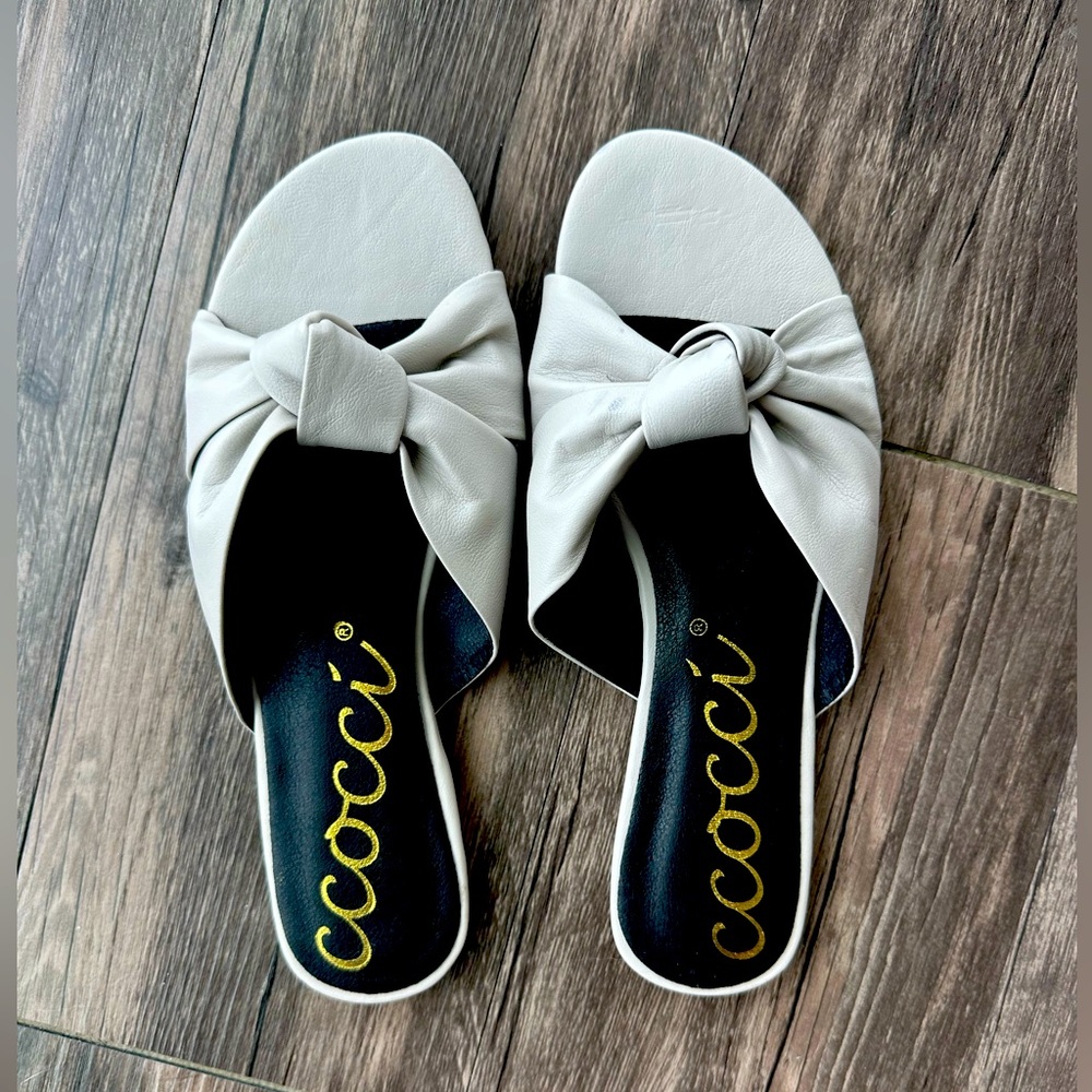 Ccocci Gray Twist Top Slide Sandals. Size 7. Brand new never worn.